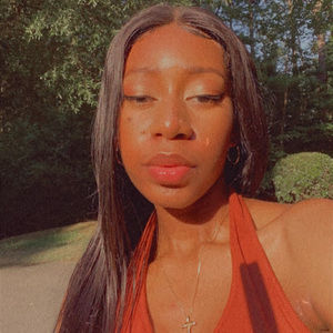 Meet your Posher, Queenny